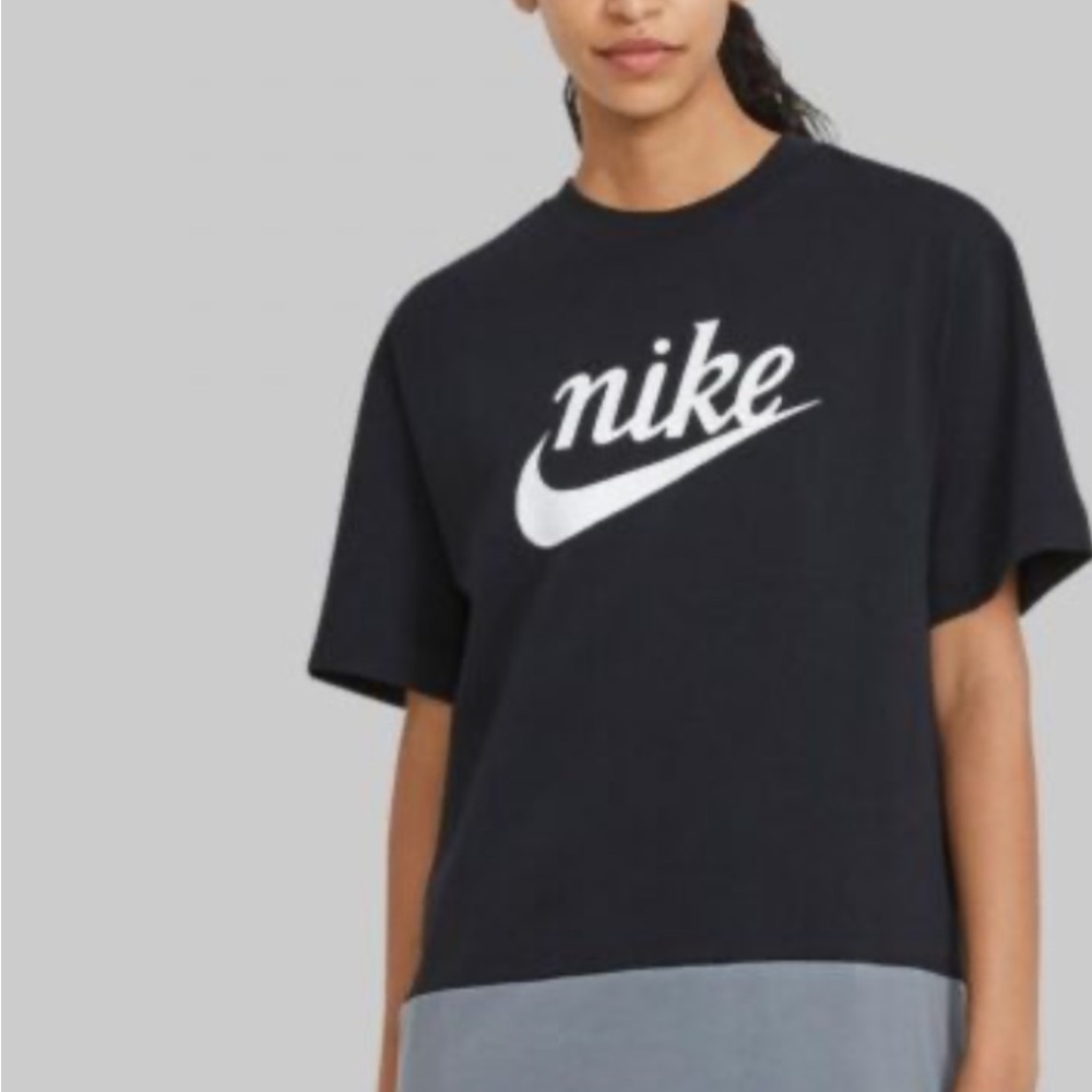 Nike Sportswear Varsity T-Shirt Dress CJ3715-010‎ Size Large NWT MSRP $55